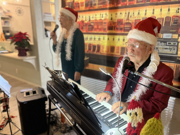 クリスマスの「つながるピアノバー」